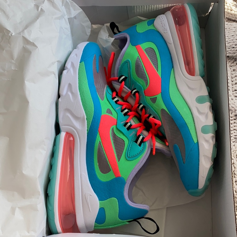 Nike Air Max 270 React